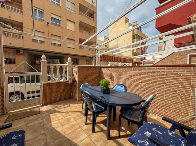 3 soveværelse Bungalow til leje i Gaspar Perelló, Torrevieja - € 600 (Ref: 9209331)