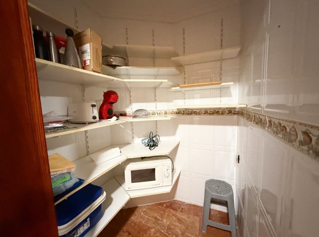 3 soveværelse Lejlighed til leje i Torrevieja med garage - € 1.100 (Ref: 9211692)