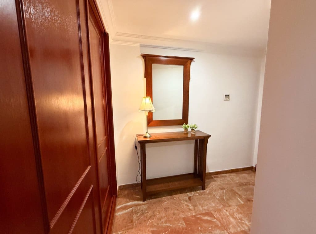 3 soveværelse Lejlighed til leje i Torrevieja med garage - € 1.100 (Ref: 9211692)