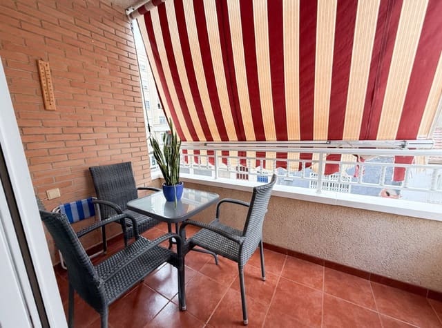 3 bedroom Apartment for rent in Centro - Muelle Pesquero, Torrevieja with garage - € 1,100 (Ref: 9211692)
