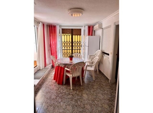 3 slaapkamer Strandappartement te huur in Playa del Cura, Torrevieja - € 1.000 (Ref: 9211693)