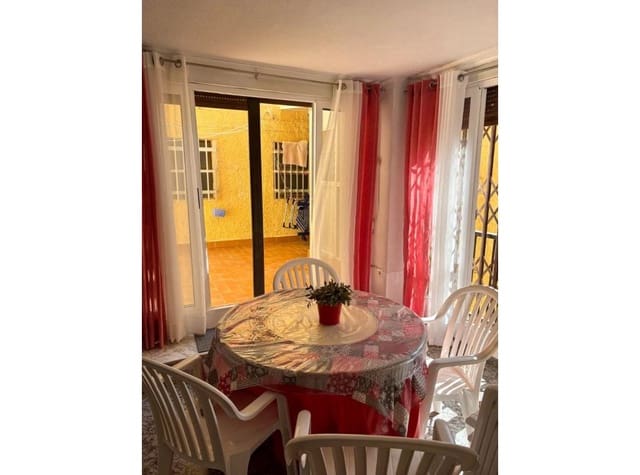 3 slaapkamer Strandappartement te huur in Playa del Cura, Torrevieja - € 1.000 (Ref: 9211693)