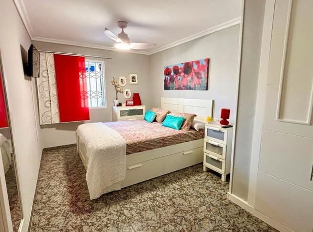 3 slaapkamer Strandappartement te huur in Playa del Cura, Torrevieja - € 1.000 (Ref: 9211693)