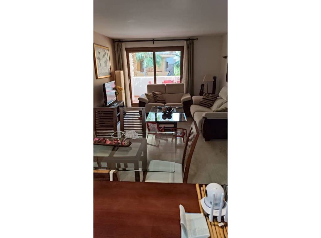 2 slaapkamer Strandappartement te huur in Orihuela Costa met zwembad garage - € 1.000 (Ref: 9211694)