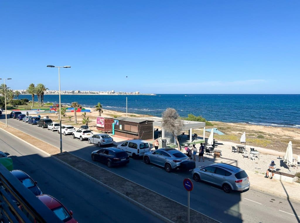 2 soverom Strandleiligheter til leie i Torrevieja - € 1 250 (Ref: 9216886)