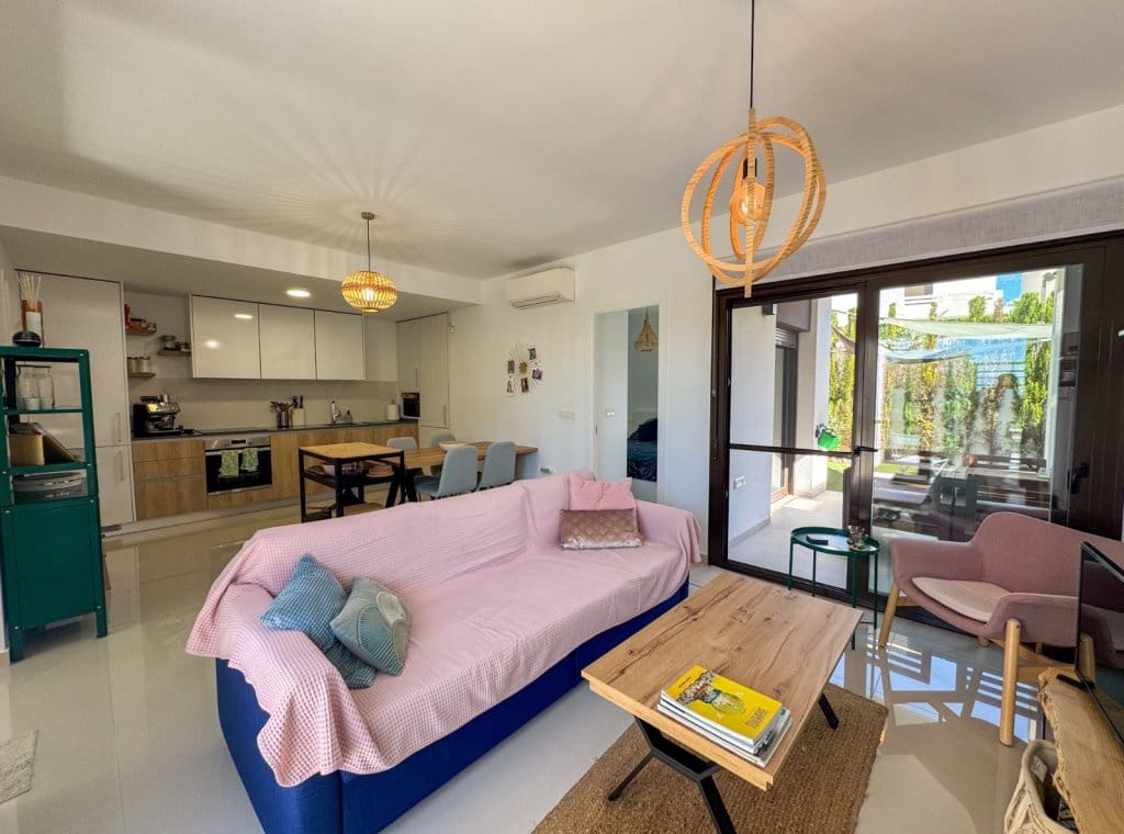 2 soveværelse Bungalow til salg i Algorfa med swimmingpool - € 259.990 (Ref: 9226135)