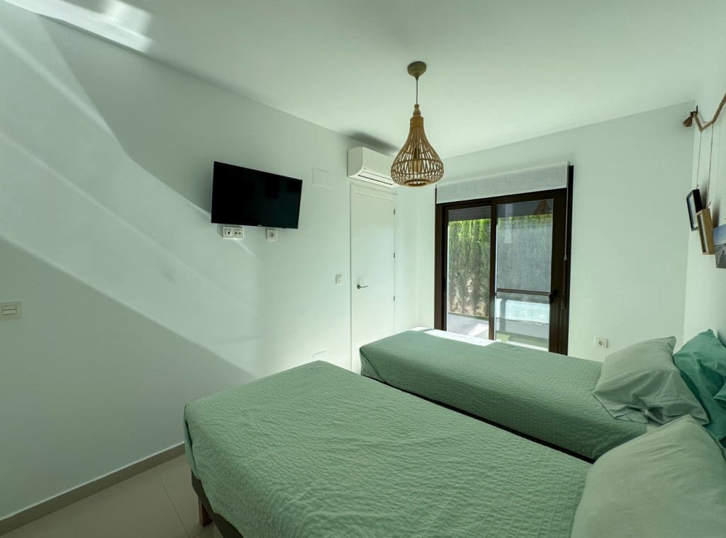 2 soveværelse Bungalow til salg i Algorfa med swimmingpool - € 259.990 (Ref: 9226135)