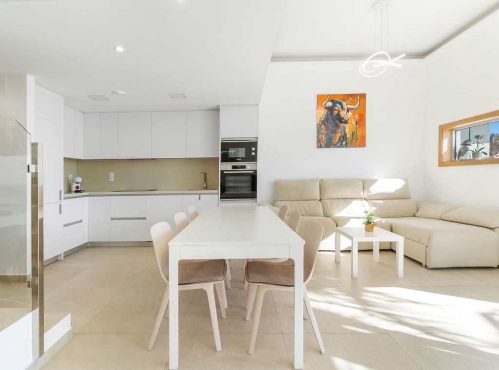4 makuuhuone Huvila vuokrattavana paikassa El Raso mukana uima-altaan - 2 950 € (Ref: 9228424)