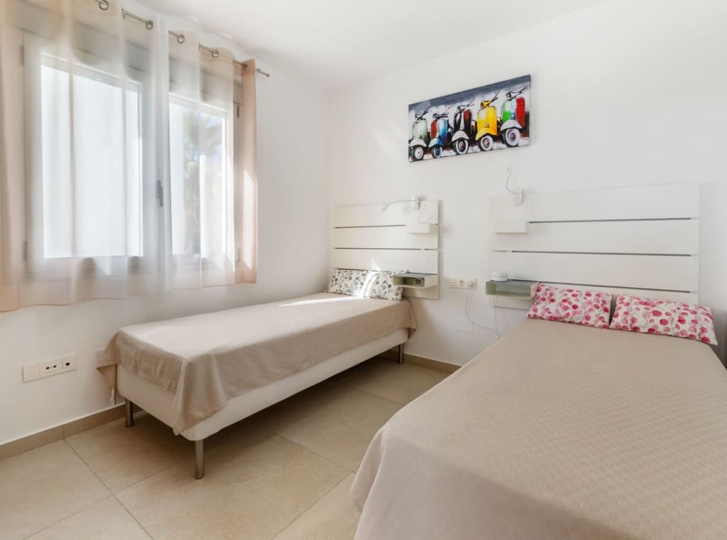 4 makuuhuone Huvila vuokrattavana paikassa El Raso mukana uima-altaan - 2 950 € (Ref: 9228424)