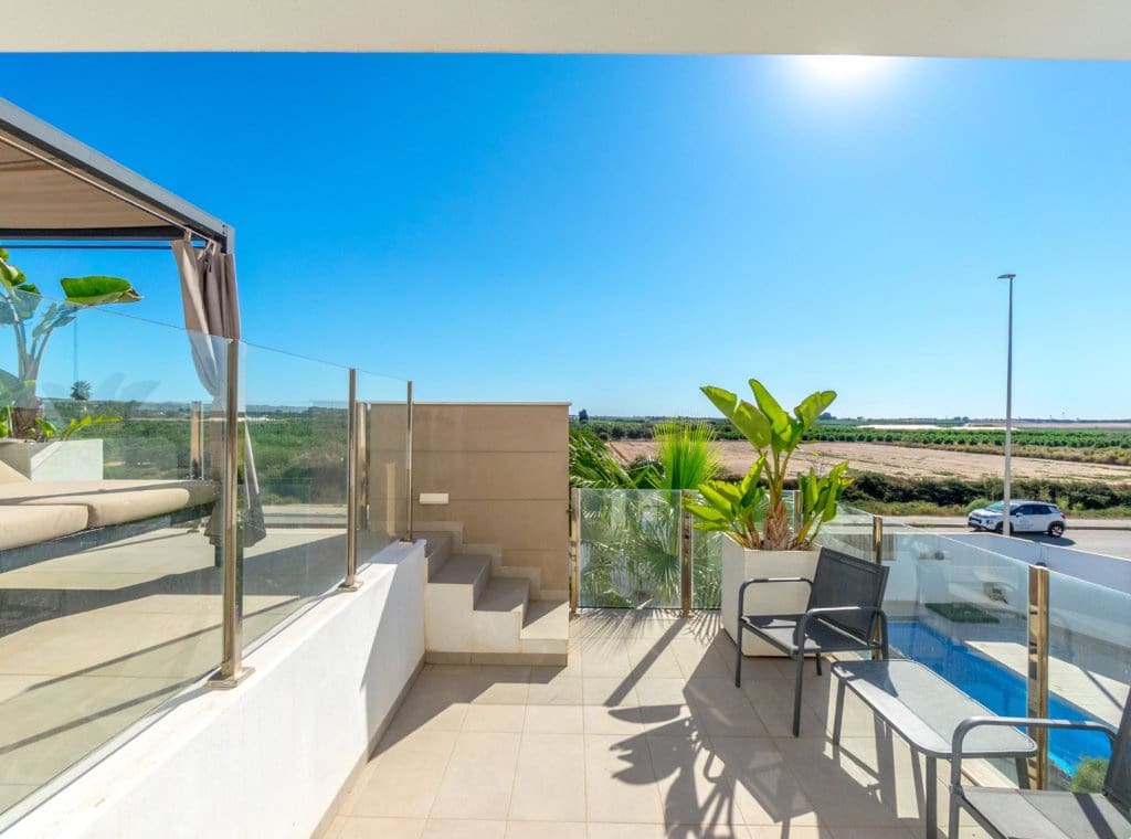 4 makuuhuone Huvila vuokrattavana paikassa El Raso mukana uima-altaan - 2 950 € (Ref: 9228424)