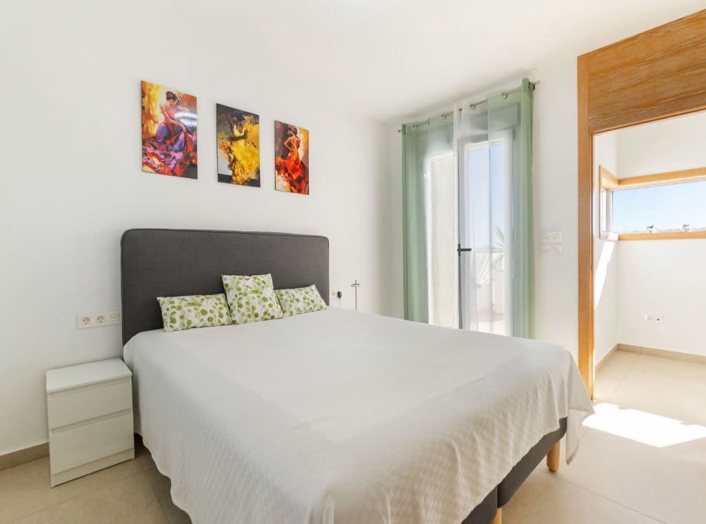 4 makuuhuone Huvila vuokrattavana paikassa El Raso mukana uima-altaan - 2 950 € (Ref: 9228424)