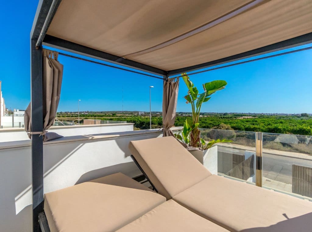 4 makuuhuone Huvila vuokrattavana paikassa El Raso mukana uima-altaan - 2 950 € (Ref: 9228424)