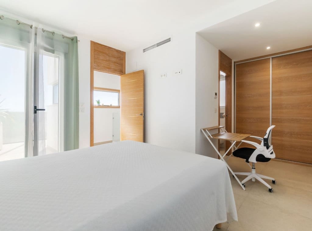 4 makuuhuone Huvila vuokrattavana paikassa El Raso mukana uima-altaan - 2 950 € (Ref: 9228424)