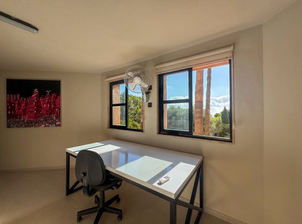 Apartamento de 2 habitaciones en Dehesa de Campoamor en alquiler con piscina - 2.000 € (Ref: 9235920)