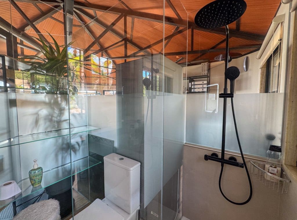 Apartamento de 2 habitaciones en Dehesa de Campoamor en alquiler con piscina - 2.000 € (Ref: 9235920)