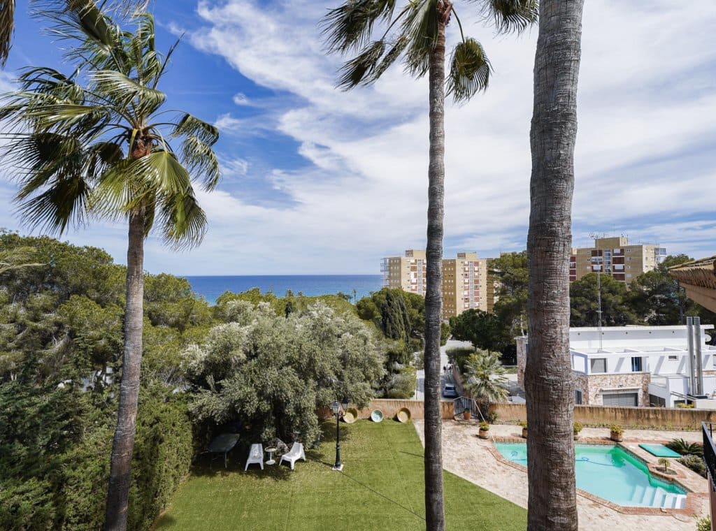 Apartamento de 2 habitaciones en Dehesa de Campoamor en alquiler con piscina - 2.000 € (Ref: 9235920)