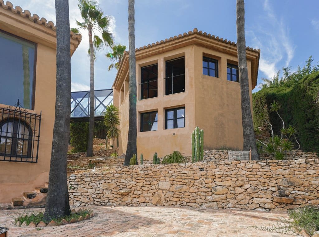 Apartamento de 2 habitaciones en Dehesa de Campoamor en alquiler con piscina - 2.000 € (Ref: 9235920)