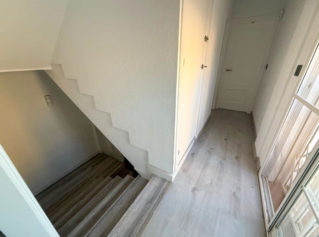 Appartement de 2 chambres à louer à Torre de la Horadada - 1 000 € (Ref: 9248497)