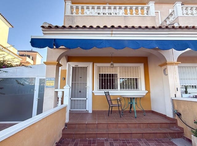 Appartement de 2 chambres à louer à Torre de la Horadada, Pilar de la Horadada - 1 000 € (Ref: 9248497)