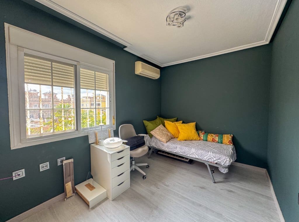 Appartement de 2 chambres à louer à Torre de la Horadada - 1 000 € (Ref: 9248497)