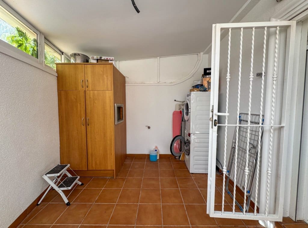 Appartement de 2 chambres à louer à Torre de la Horadada - 1 000 € (Ref: 9248497)