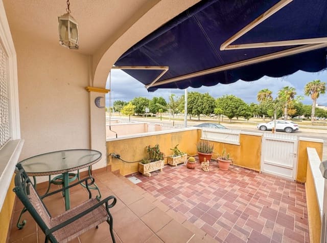 Appartement de 2 chambres à louer à Torre de la Horadada, Pilar de la Horadada - 1 000 € (Ref: 9248497)