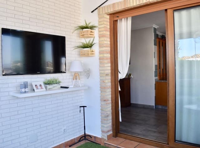 5 slaapkamer Villa te huur in Algorfa met zwembad - € 2.300 (Ref: 9248498)