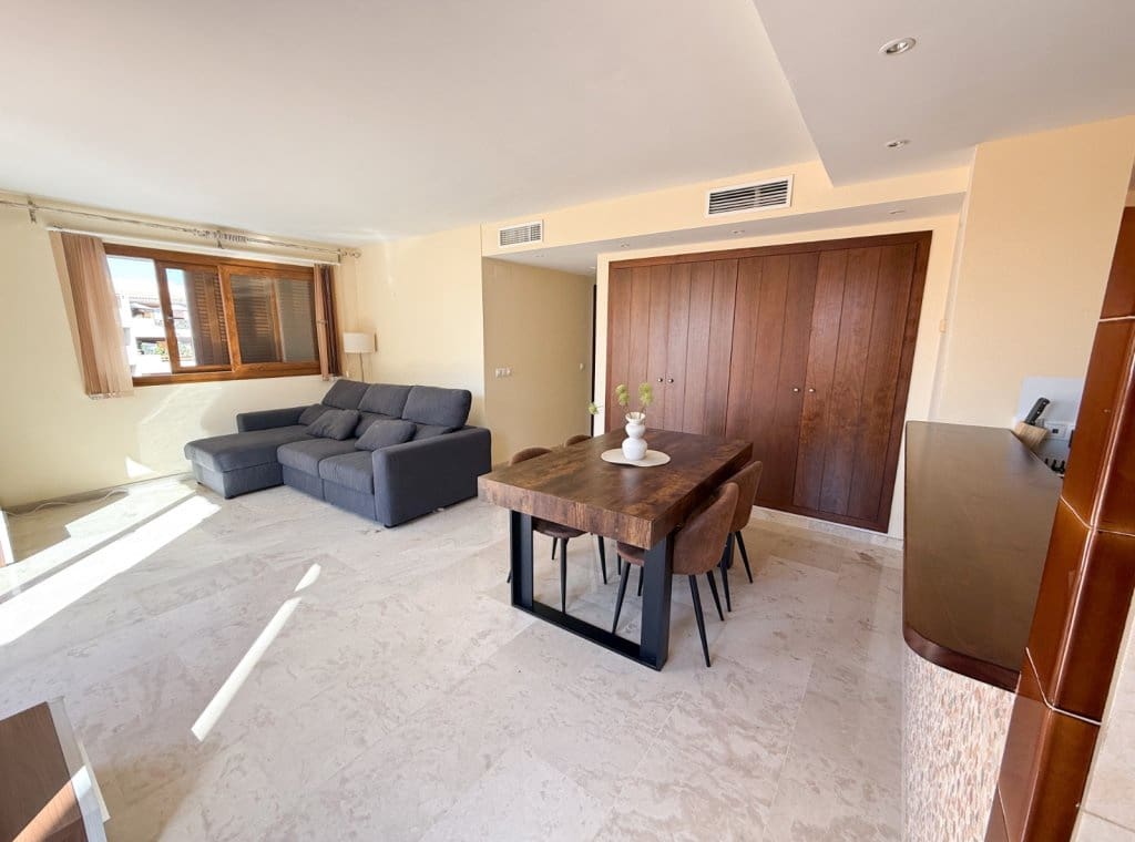 2 soveværelse Lejlighed til leje i Orihuela Costa med swimmingpool garage - € 1.300 (Ref: 9251685)