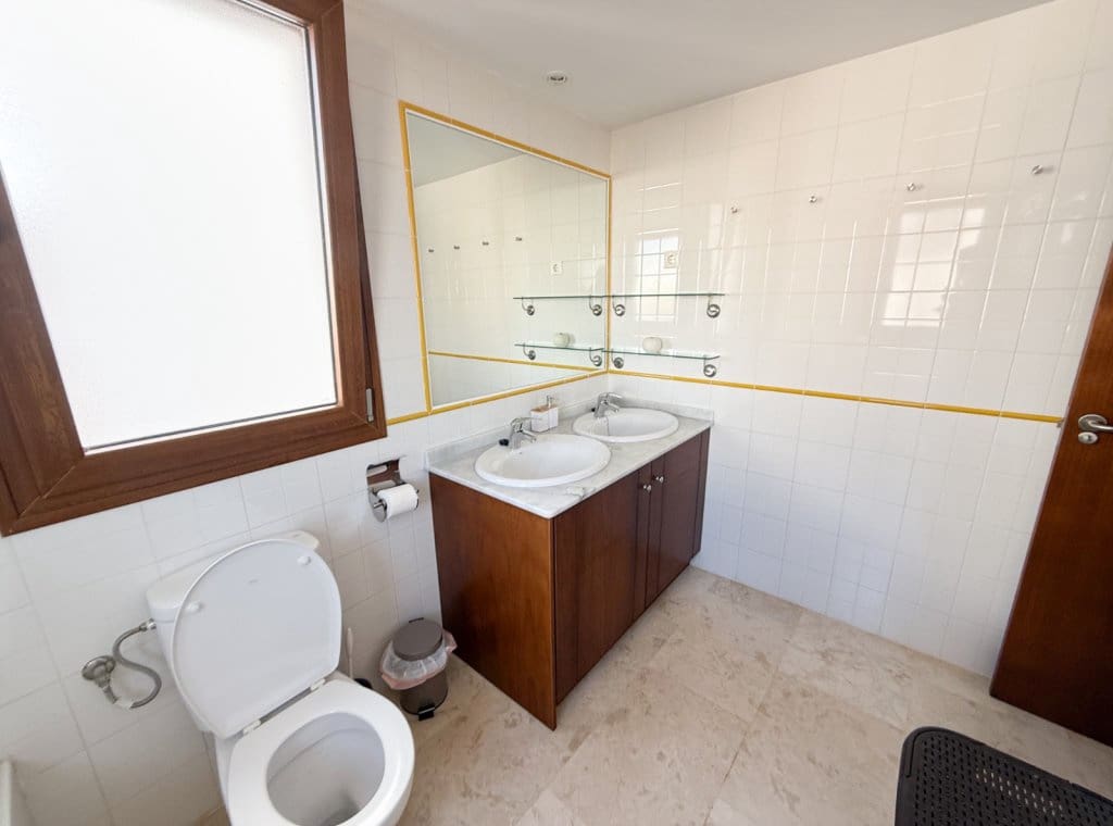 2 soveværelse Lejlighed til leje i Orihuela Costa med swimmingpool garage - € 1.300 (Ref: 9251685)