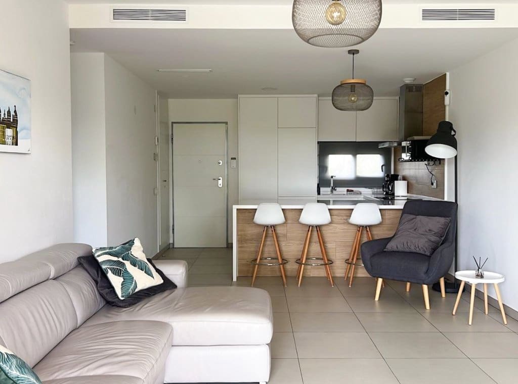 2 soveværelse Bungalow til leje i Pilar de la Horadada med swimmingpool - € 1.500 (Ref: 9254500)