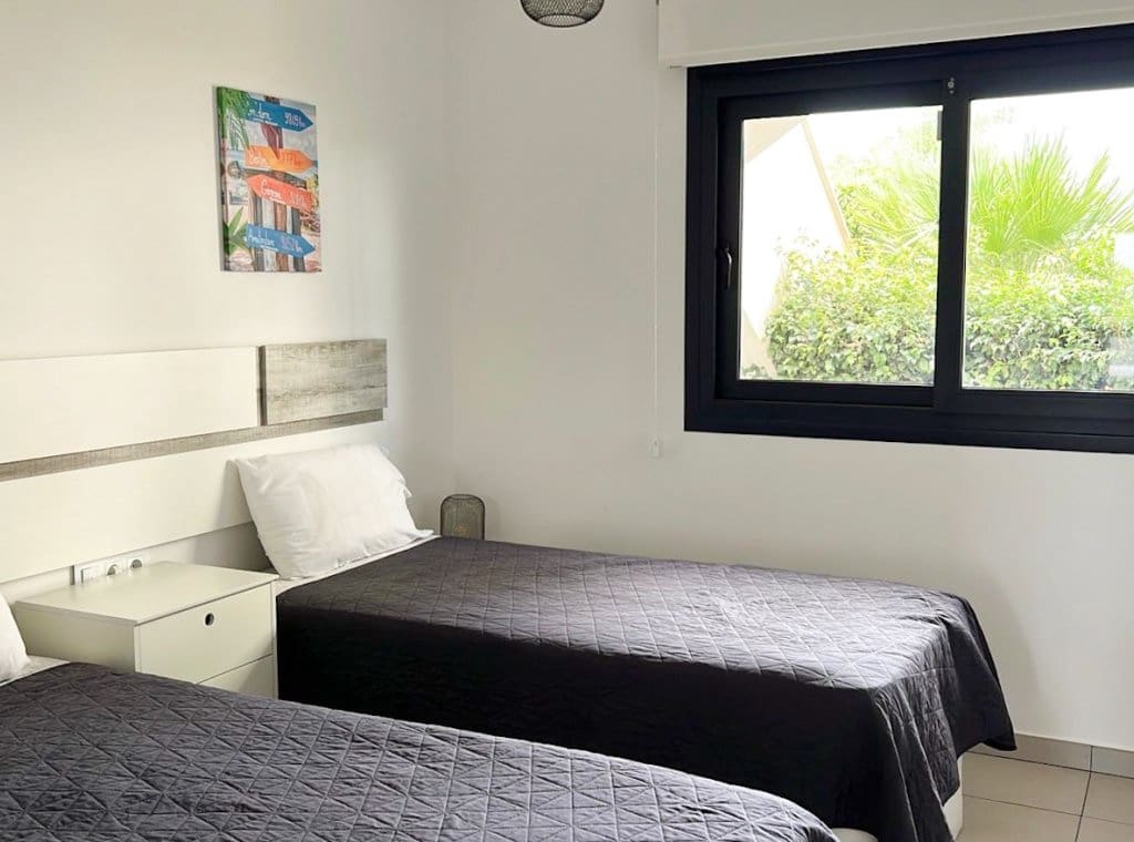 2 soveværelse Bungalow til leje i Pilar de la Horadada med swimmingpool - € 1.500 (Ref: 9254500)