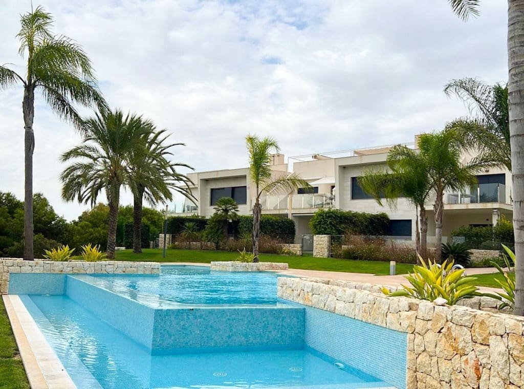 2 soveværelse Bungalow til leje i Pilar de la Horadada med swimmingpool - € 1.500 (Ref: 9254500)