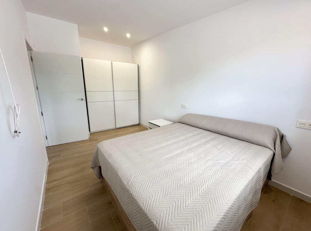 2 soveværelse Byhus til leje i Elche / Elx - € 850 (Ref: 9254501)