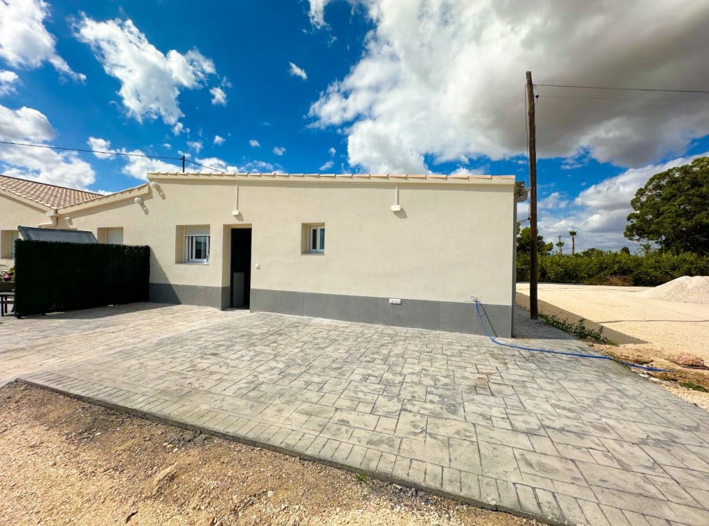 2 soveværelse Byhus til leje i Elche / Elx - € 850 (Ref: 9254501)