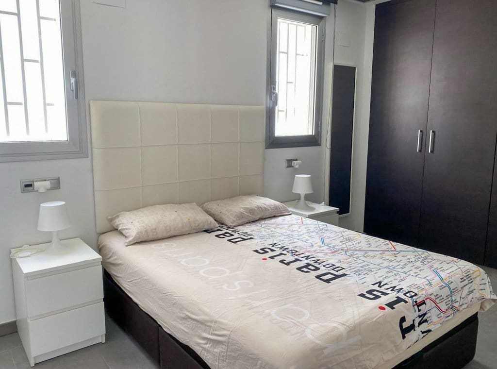 2 bedroom Beach Apartment for sale in Torrevieja with pool - € 340,000 (Ref: 9254502)