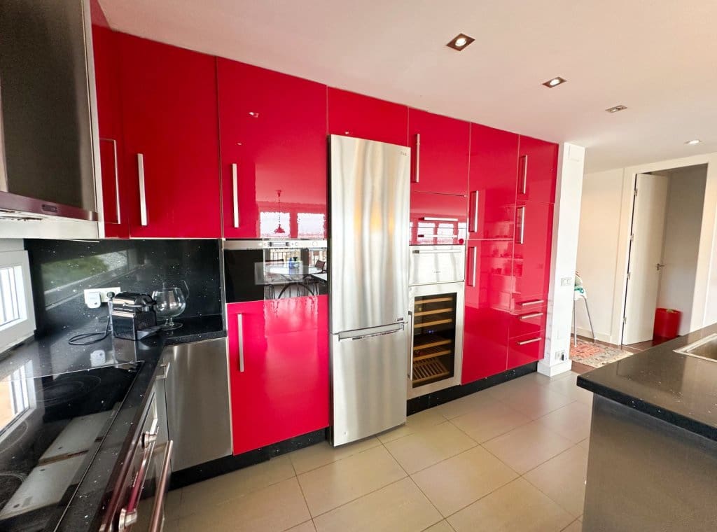 Appartement de 4 chambres à louer à Torrevieja avec piscine garage - 2 100 € (Ref: 9256611)