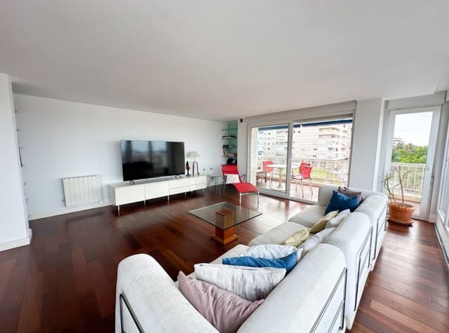 4 slaapkamer Appartement te huur in Puerto Deportivo, Torrevieja met zwembad garage - € 2.100 (Ref: 9256611)