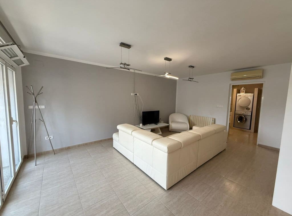 Casa de 3 habitaciones en Torre de la Horadada en alquiler con piscina - 2.000 € (Ref: 9262078)