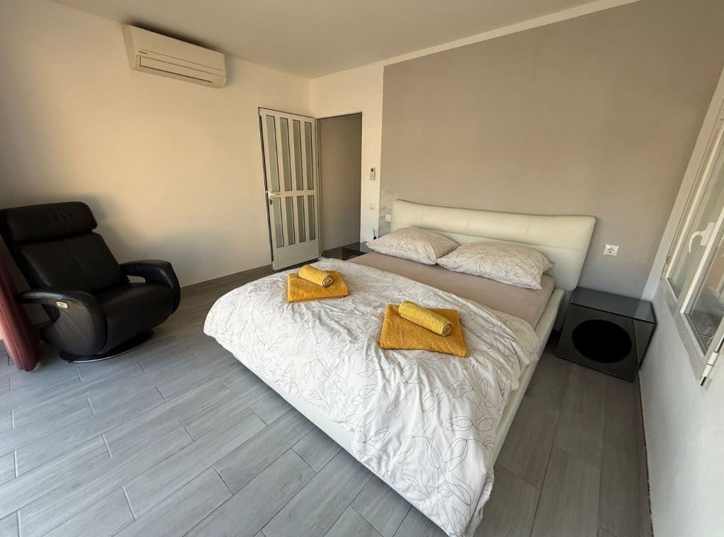 Casa de 3 habitaciones en Torre de la Horadada en alquiler con piscina - 2.000 € (Ref: 9262078)