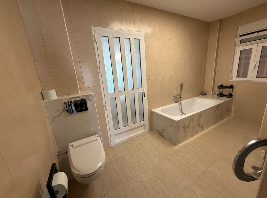 Casa de 3 habitaciones en Torre de la Horadada en alquiler con piscina - 2.000 € (Ref: 9262078)