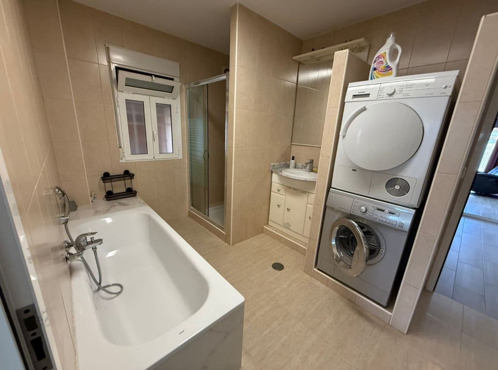 Casa de 3 habitaciones en Torre de la Horadada en alquiler con piscina - 2.000 € (Ref: 9262078)