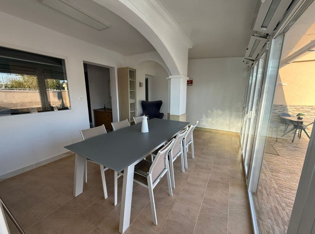 Casa de 3 habitaciones en Torre de la Horadada en alquiler con piscina - 2.000 € (Ref: 9262078)