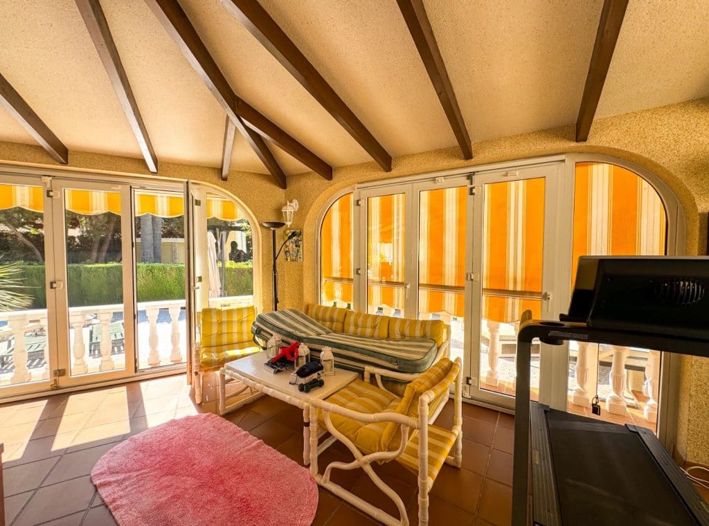 3 bedroom Villa for sale in Orihuela Costa with pool garage - € 1,700,000 (Ref: 9263897)