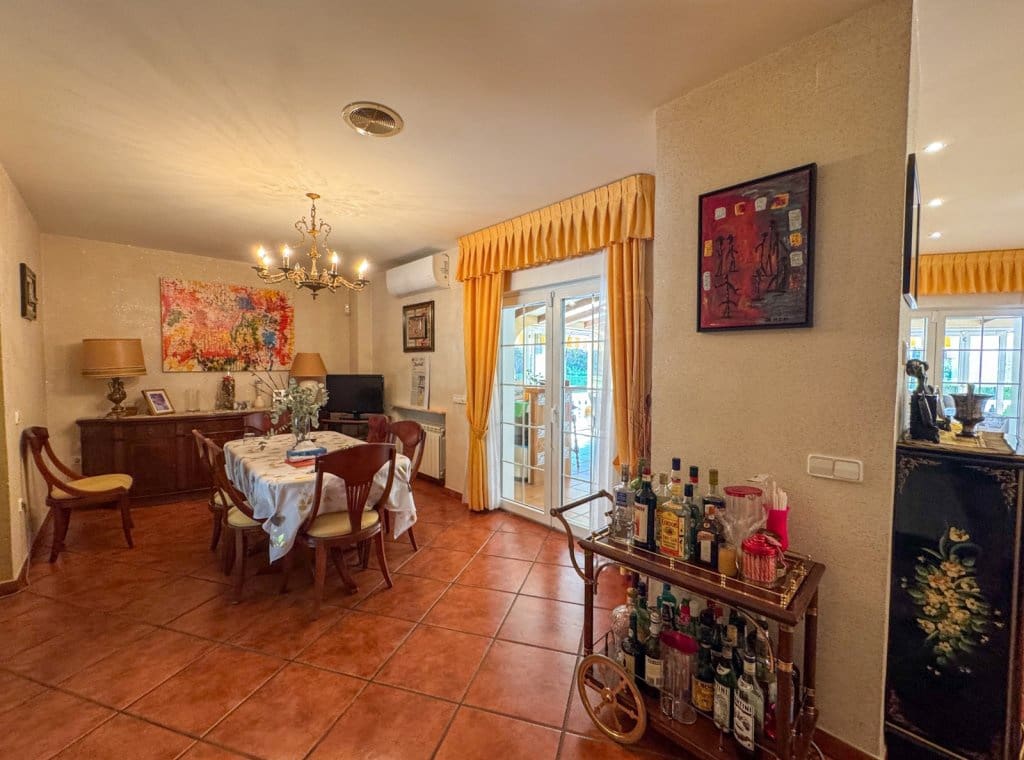 3 bedroom Villa for sale in Orihuela Costa with pool garage - € 1,700,000 (Ref: 9263897)