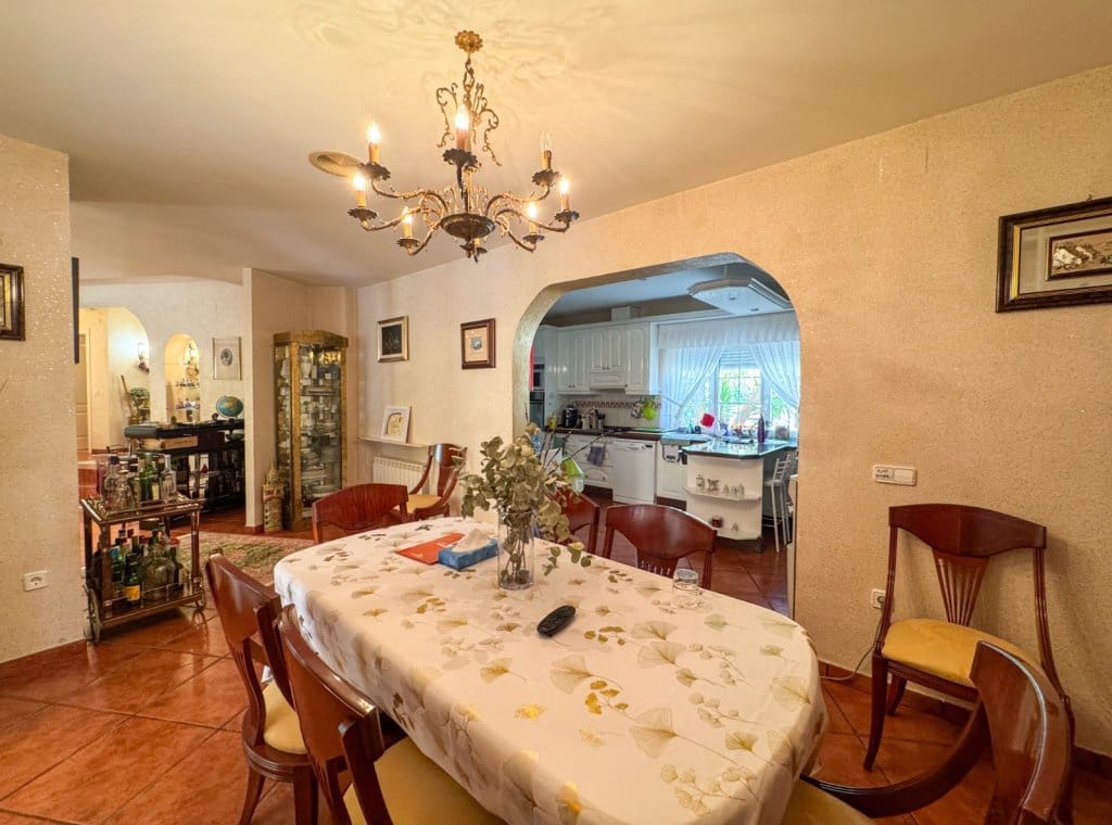 3 bedroom Villa for sale in Orihuela Costa with pool garage - € 1,700,000 (Ref: 9263897)