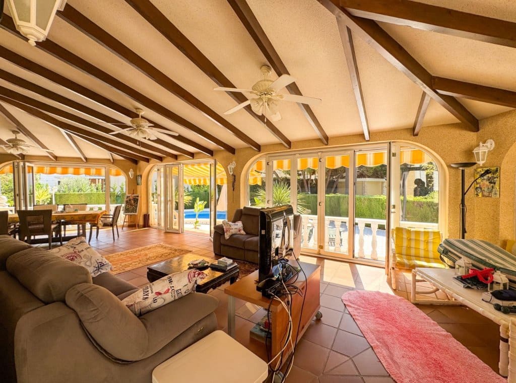 3 bedroom Villa for sale in Orihuela Costa with pool garage - € 1,700,000 (Ref: 9263897)