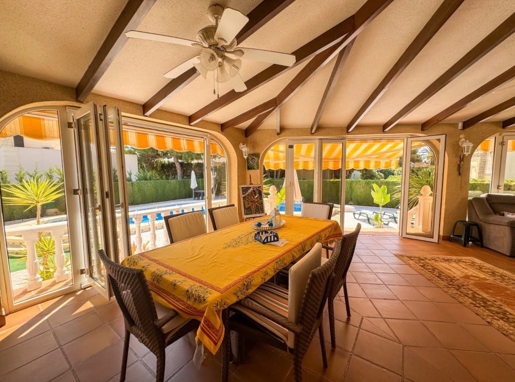 3 bedroom Villa for sale in Orihuela Costa with pool garage - € 1,700,000 (Ref: 9263897)