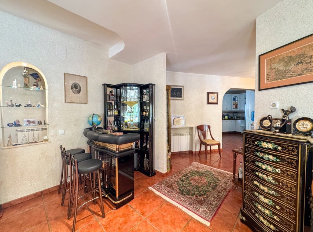 3 bedroom Villa for sale in Orihuela Costa with pool garage - € 1,700,000 (Ref: 9263897)