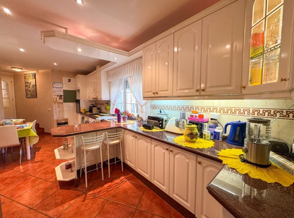 3 bedroom Villa for sale in Orihuela Costa with pool garage - € 1,700,000 (Ref: 9263897)