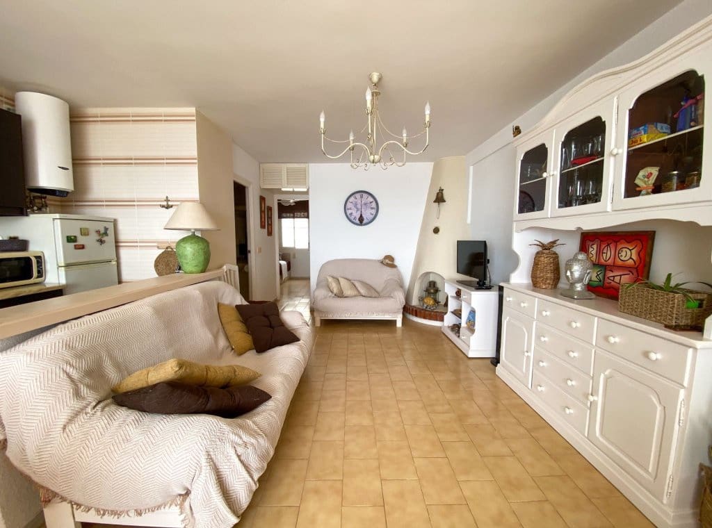 2 makuuhuone Bungalow vuokrattavana paikassa Torrevieja - 900 € (Ref: 9275385)